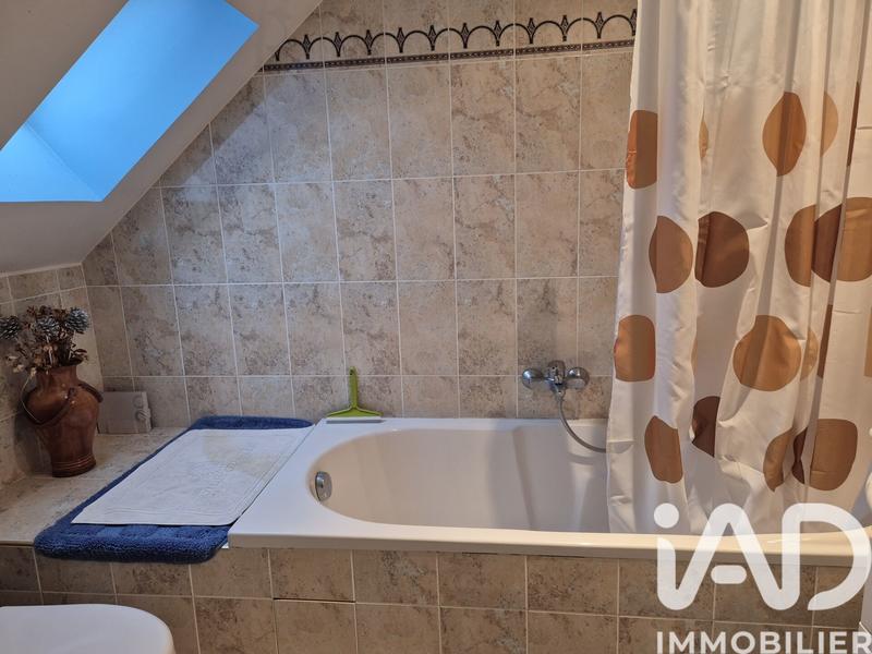 Maison - 140 m² - 8 pièces