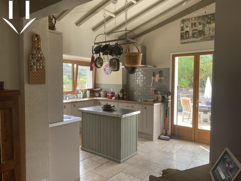 Maison - 183 m² - 5 pièces