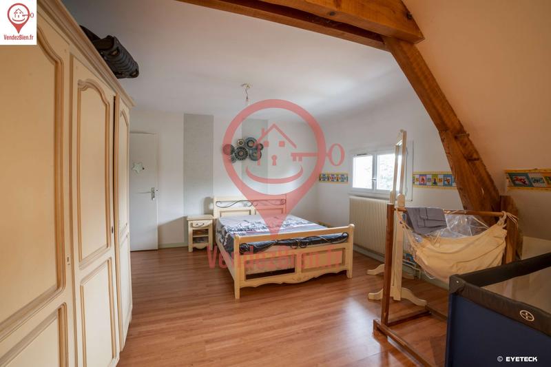 Maison - 264 m² - 8 pièces