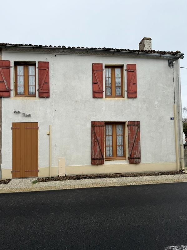 Maison de village - 90 m² - 3 pièces