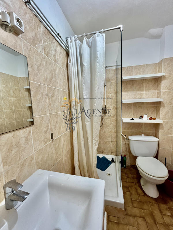 Maison - 188 m² - 12 pièces