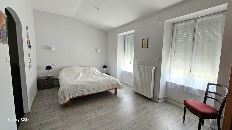 Maison - 400 m² - 11 pièces