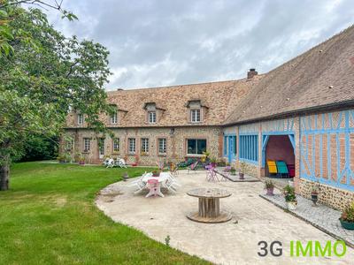 Maison ancienne - 322 m² - 10 pièces