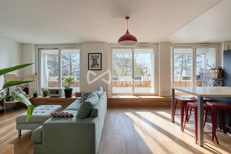 Appartement - 82 m² - 4 pièces