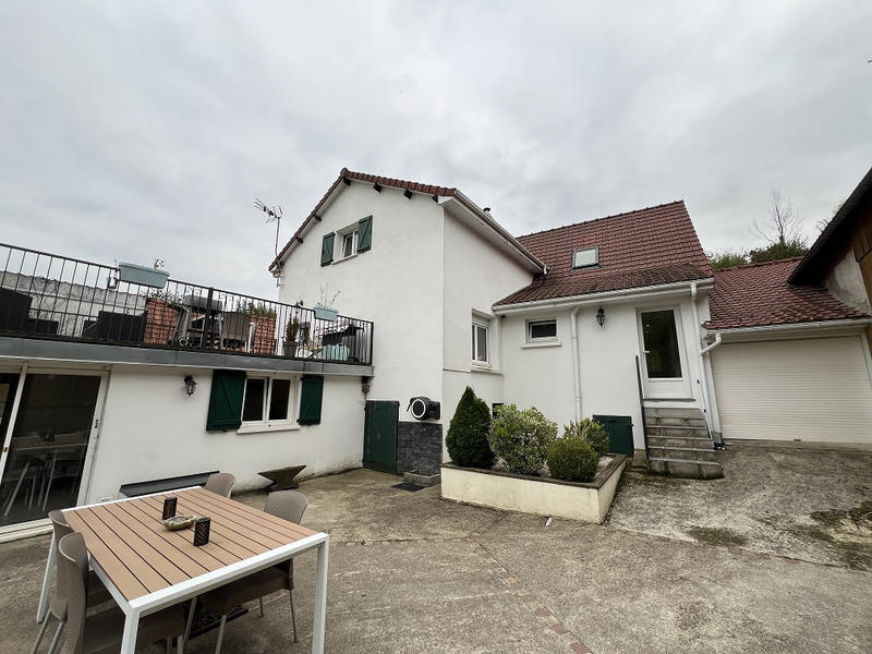 Maison - 190 m² - 7 pièces