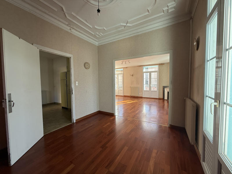 Appartement - 102 m² - 5 pièces