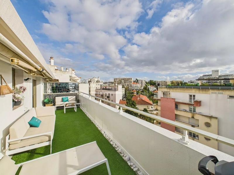 Appartement - 80 m² - 4 pièces