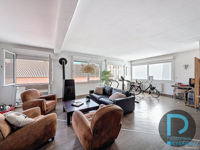 Appartement - 195 m² - 5 pièces