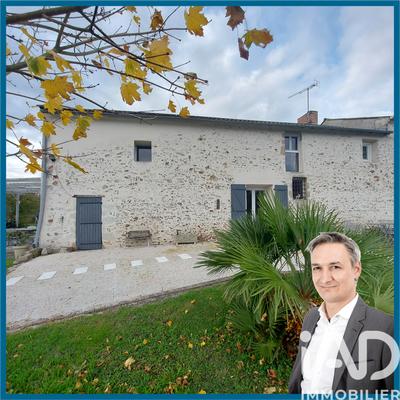 Maison - 236 m² - 10 pièces