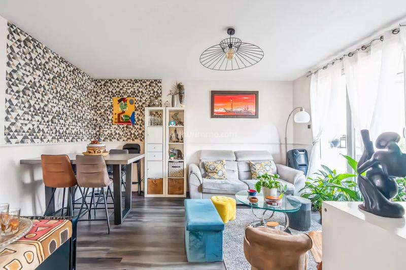 Appartement - 70 m² - 3 pièces