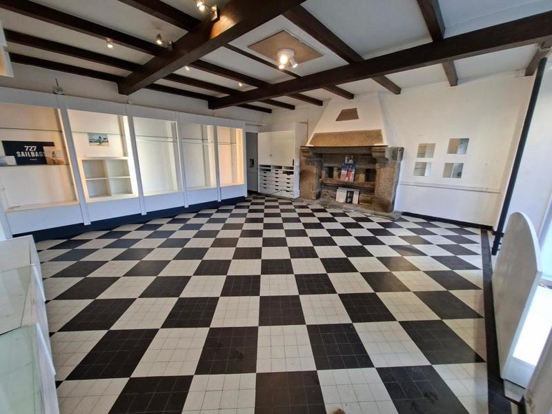 Maison - 185 m² - 6 pièces