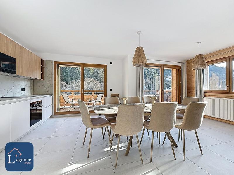 Appartement - 111 m² - 4 pièces