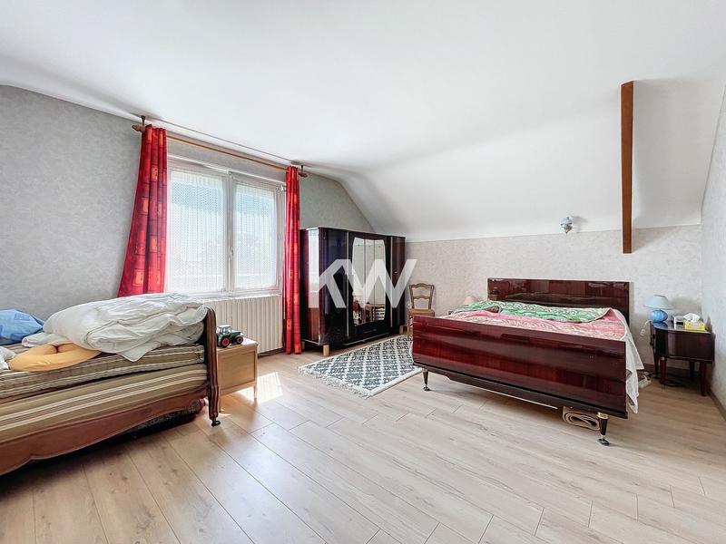 Pavillon - 136 m² - 6 pièces