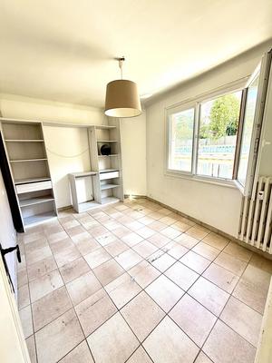 Appartement - 67 m² - 4 pièces