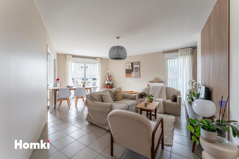 Appartement - 80 m² - 4 pièces