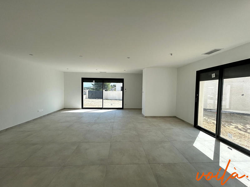 Maison - 99 m² - 4 pièces