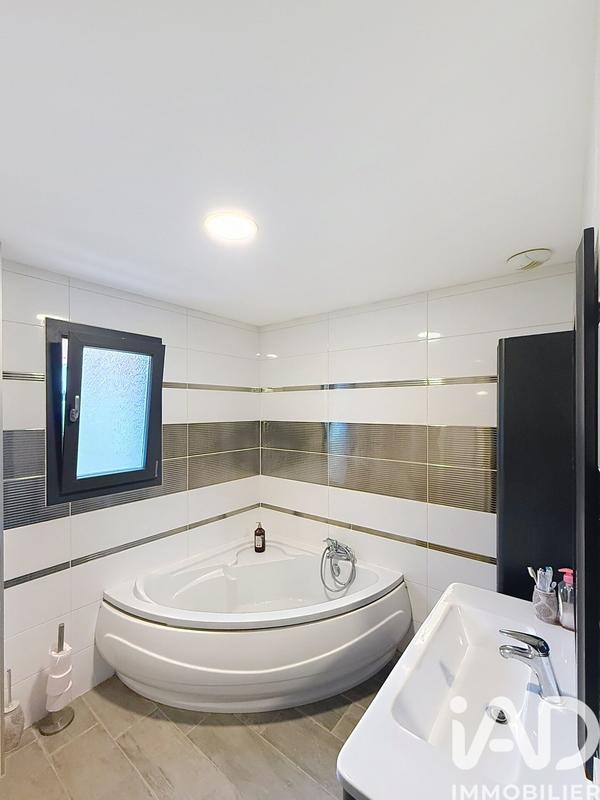 Maison - 144 m² - 5 pièces