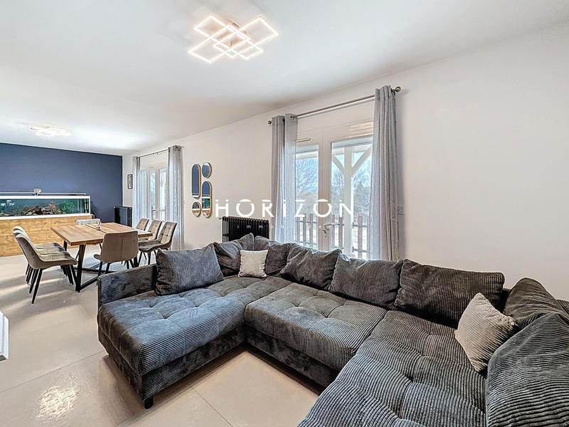 Maison traditionnelle - 82 m² - 4 pièces