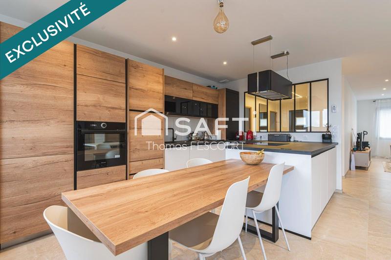 Maison - 130 m² - 6 pièces