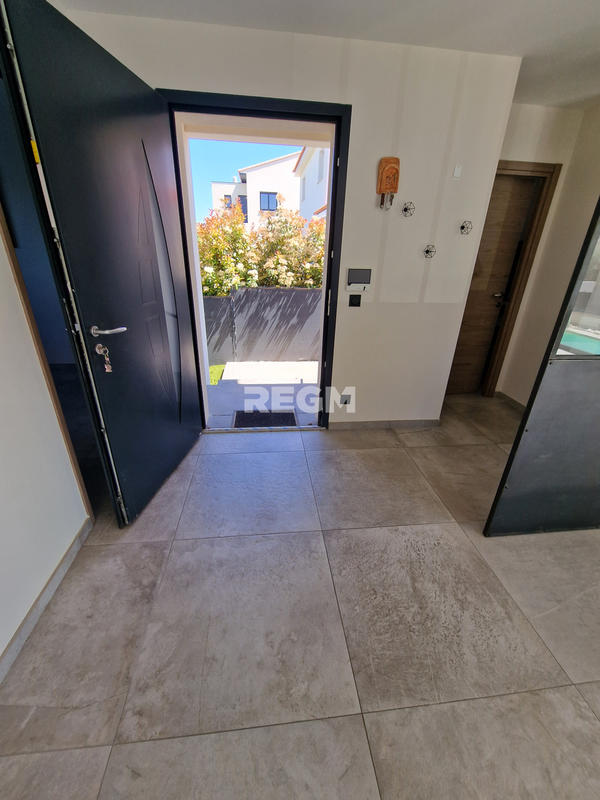 Villa - 146 m² - 6 pièces