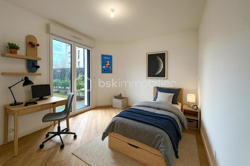 Appartement - 90 m² - 4 pièces