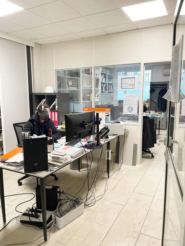 Local d'activités - 746 m²