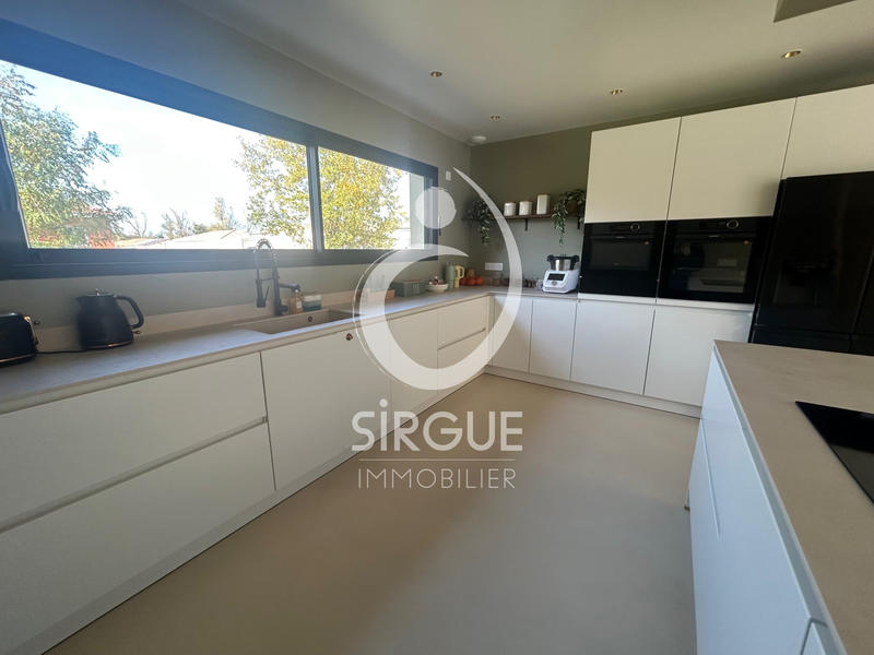 Maison - 190 m² - 5 pièces