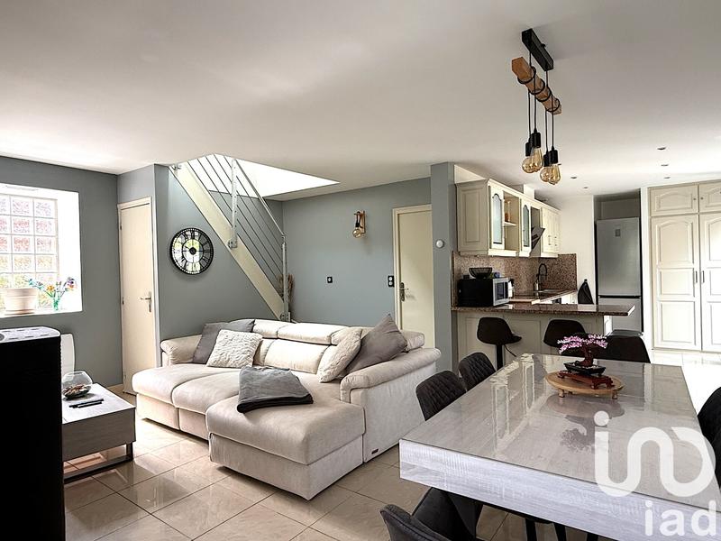 Maison - 143 m² - 6 pièces