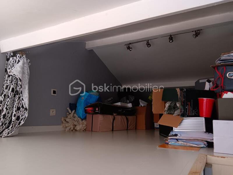 Pavillon - 151 m² - 7 pièces