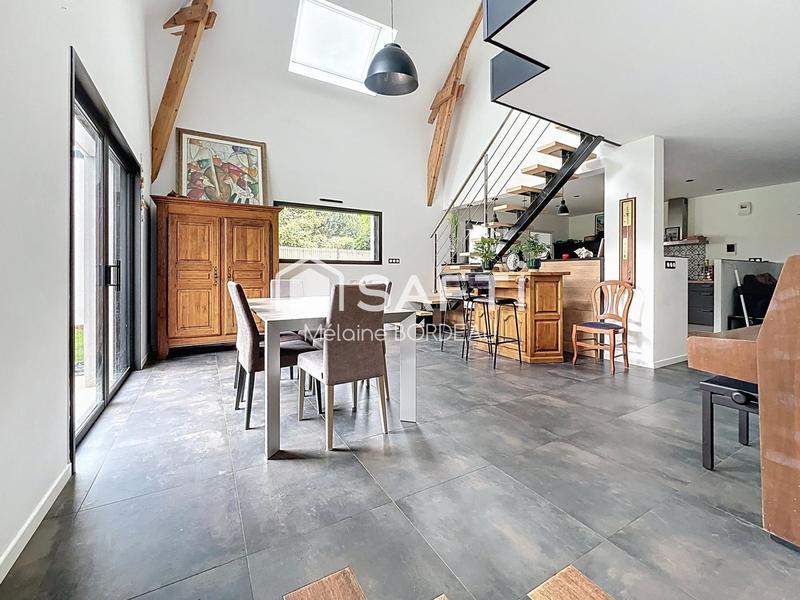 Maison - 145 m² - 6 pièces