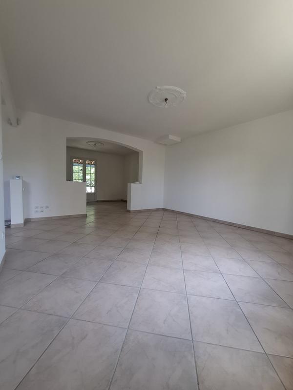 Maison traditionnelle - 150 m² - 6 pièces