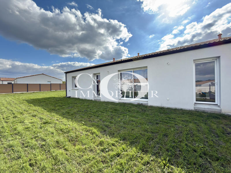 Maison - 97 m² - 5 pièces