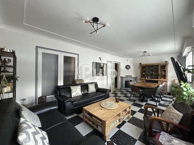 Maison - 106 m² - 7 pièces