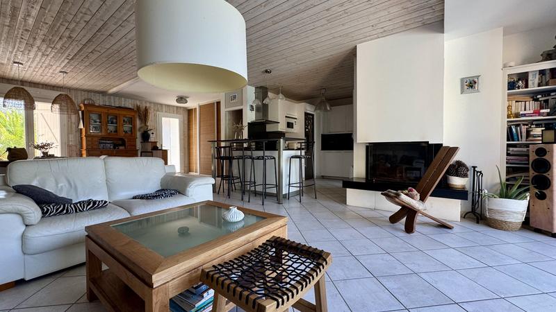 Maison - 140 m² - 5 pièces