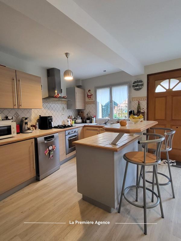 Maison - 90 m² - 3 pièces