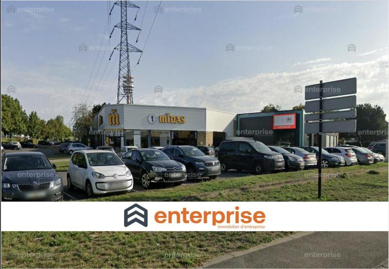 Local commercial - 548 m²