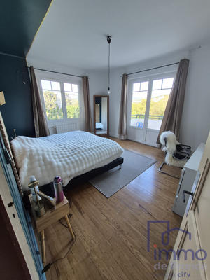 Maison - 170 m² - 7 pièces