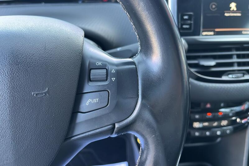 Peugeot 2008 1.2 130 Allure