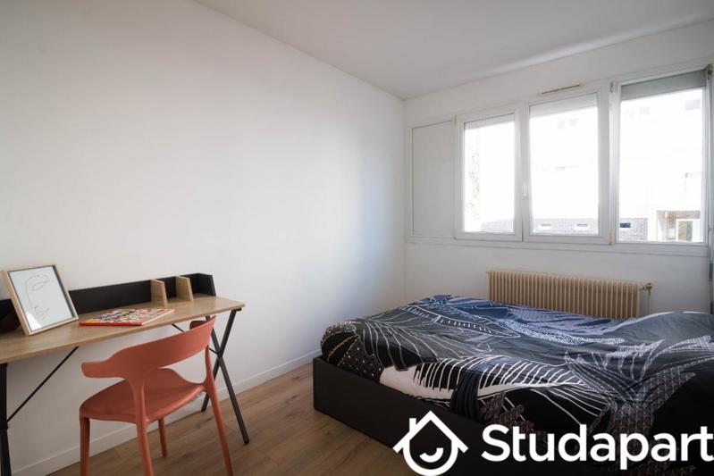 Chambre - 10 m² - 1 pièce