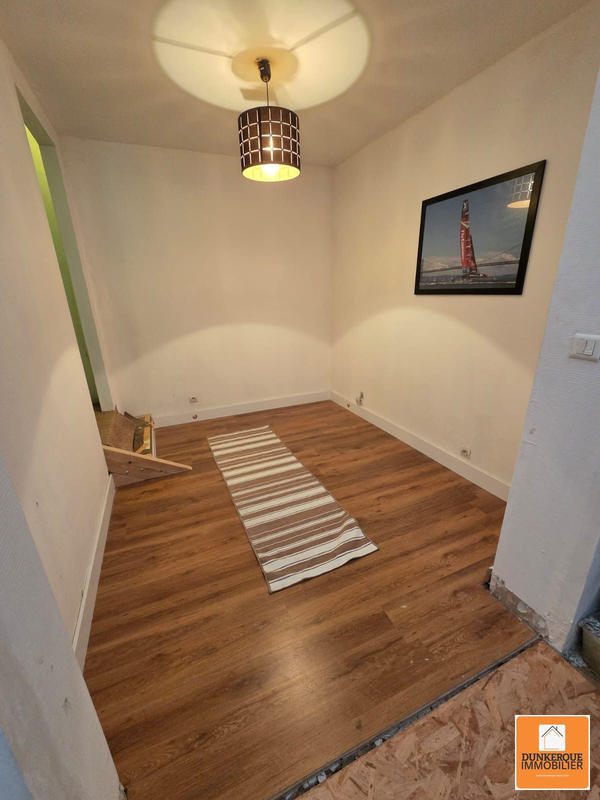 Appartement - 95 m² - 2 pièces