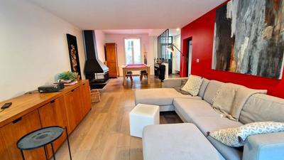 Maison - 195 m² - 5 pièces