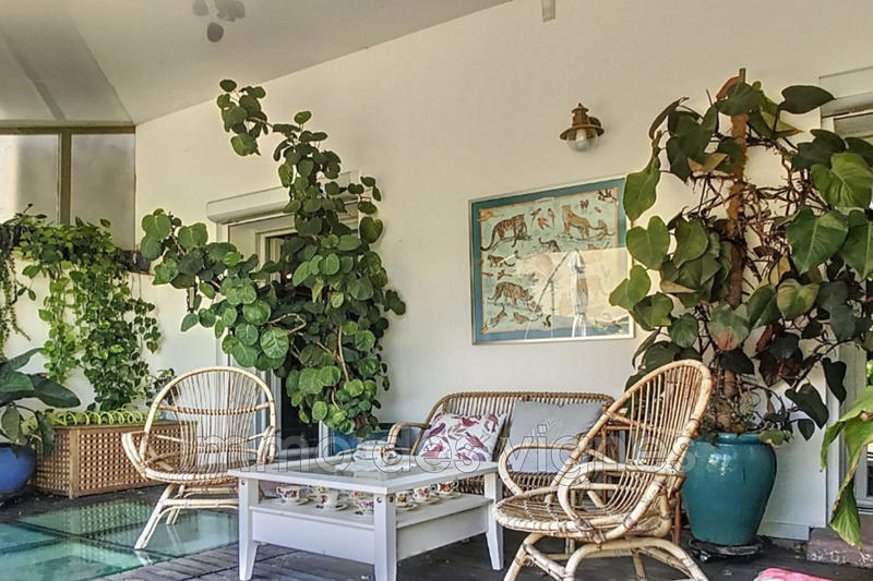 Maison - 200 m² - 5 pièces