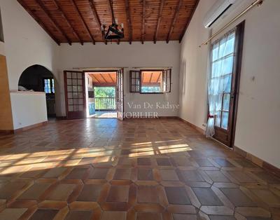 Maison - 98 m² - 5 pièces