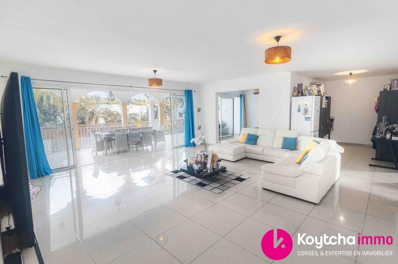 Villa - 143 m² - 5 pièces