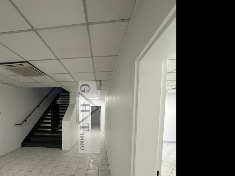 Local commercial - 300 m²