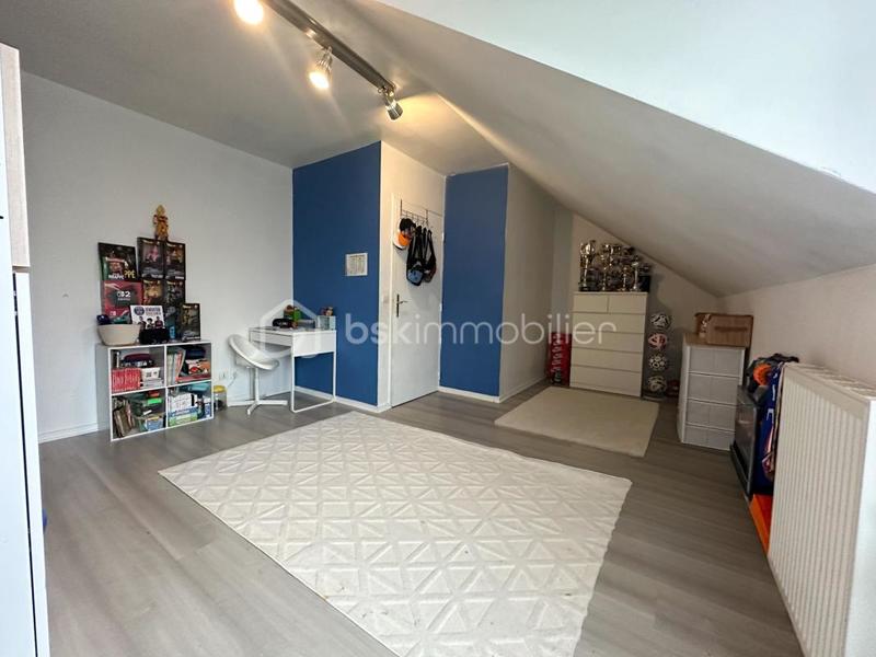 Maison - 98 m² - 5 pièces