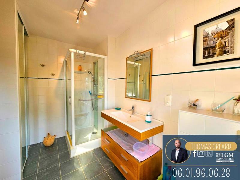 Maison - 180 m² - 6 pièces