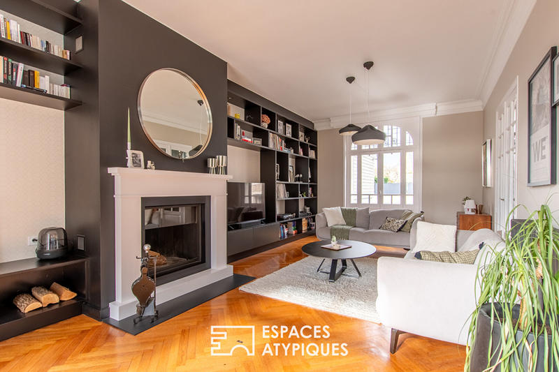 Maison - 270 m² - 9 pièces