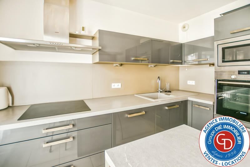 Appartement - 78 m² - 3 pièces