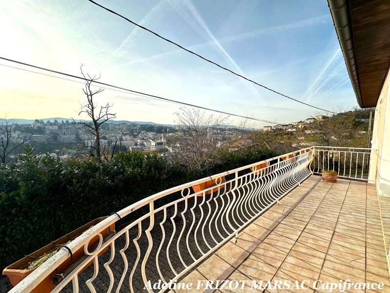 Maison - 96 m² - 4 pièces